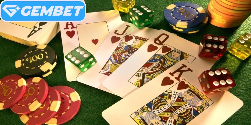 Special hands are evaluated across all 13 cards
